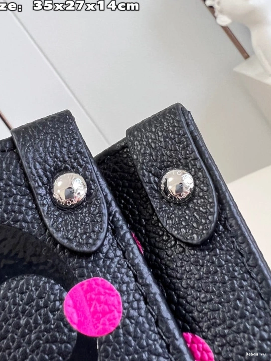 VUITTON MM ONTHEGO LOUIS X YK 0809
